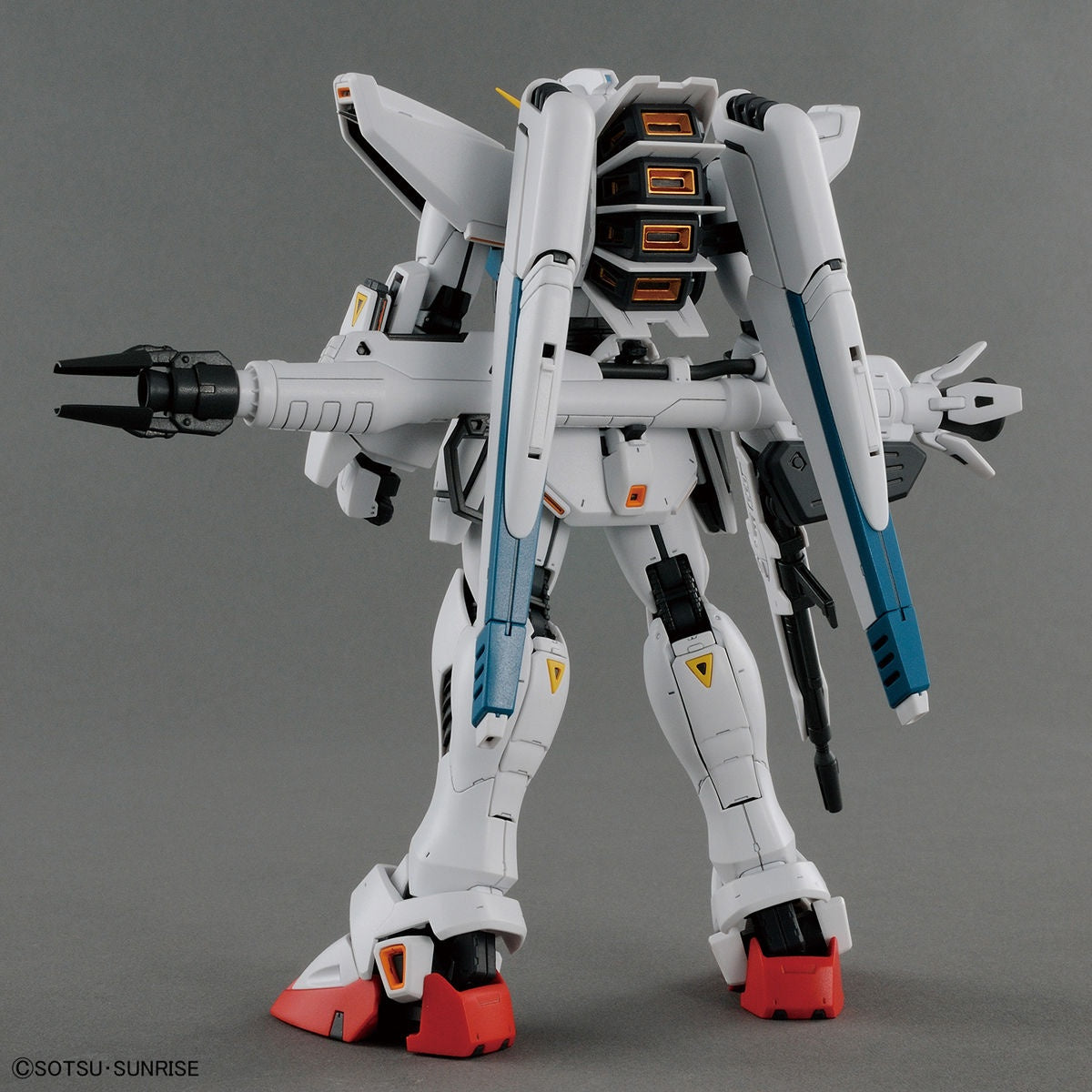 MG F91 ver. 2.0 Gundam model kit back view